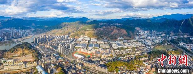 如絲改革再深化丨小縣城錨定現(xiàn)代化 “出大產(chǎn)業(yè)”有汽車的地方 “吹，就有龍泉制造”汽車信息咨詢服務